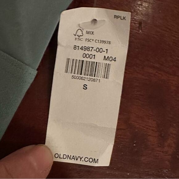 Old Navy Green Lightweight Sports Bra Tank NWT - Picture 2 of 8